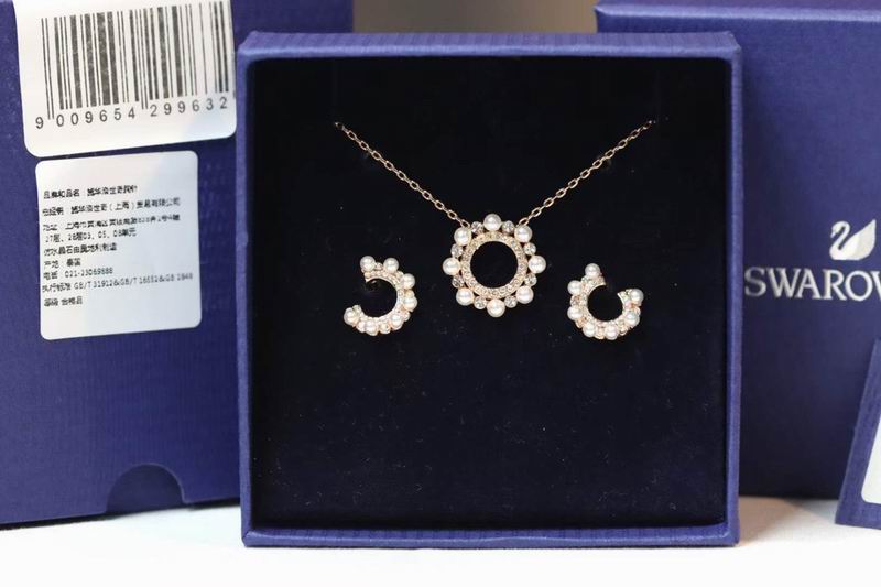 Swarovski Necklace 03lyr118